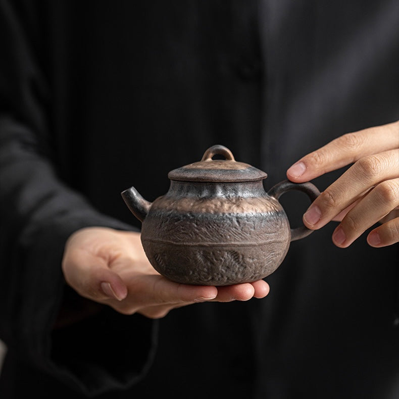 Hand-gilt old rock mud "Teapot Stand(壶承)" and "Pot(壶)"