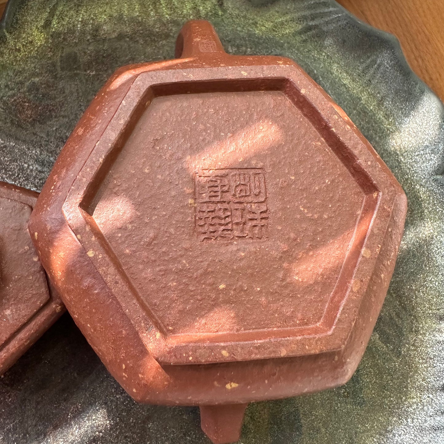 Fully Handcrafted-Hexagonal Teapot (六方壶)