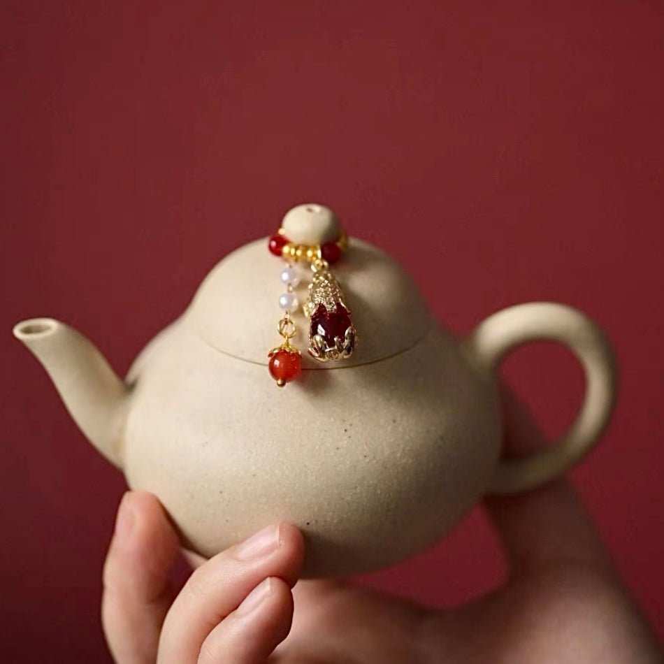 Natural Stone Lid Pull – "Xiao Tiliu"