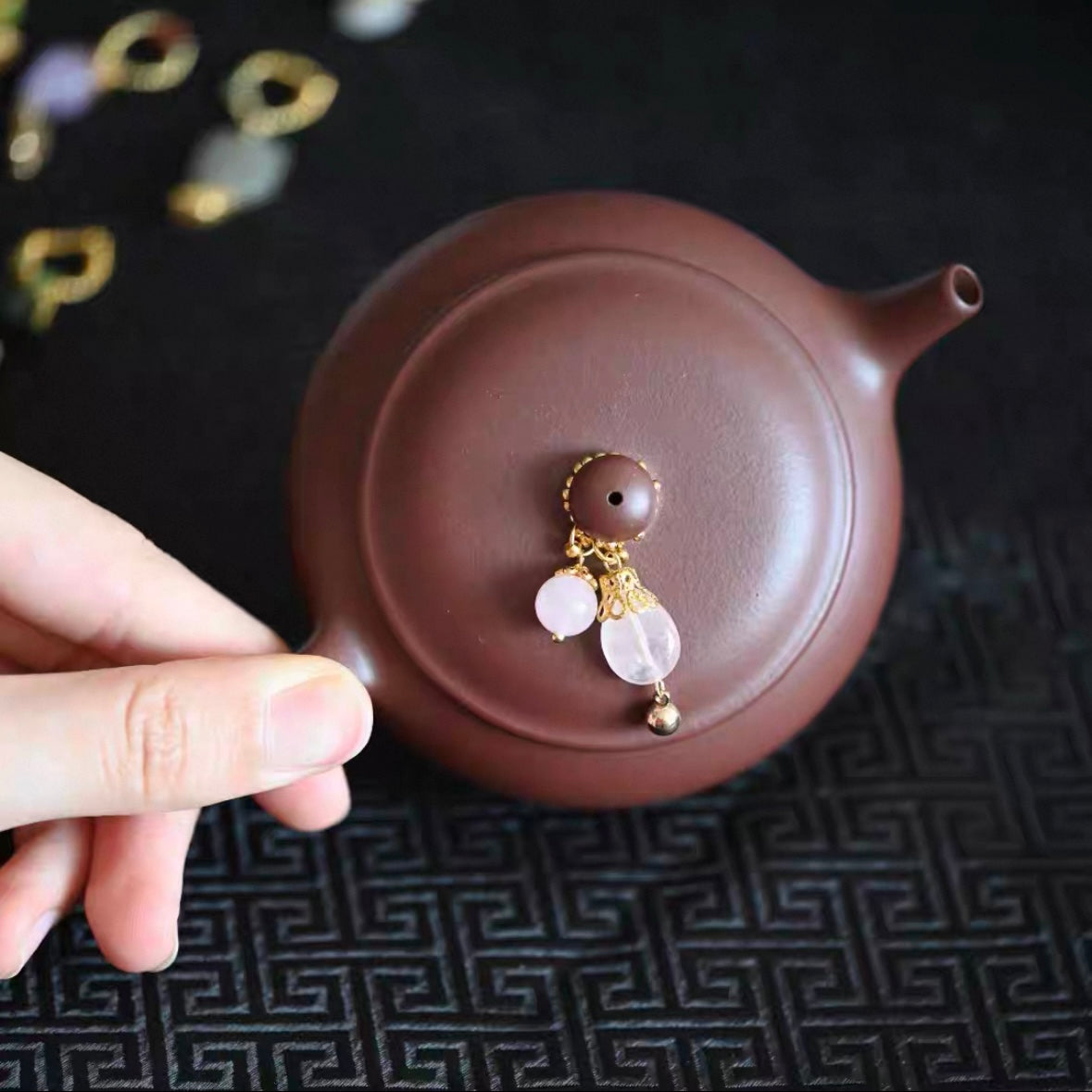 Natural Stone Lid Pull – "Xiao Tiliu"