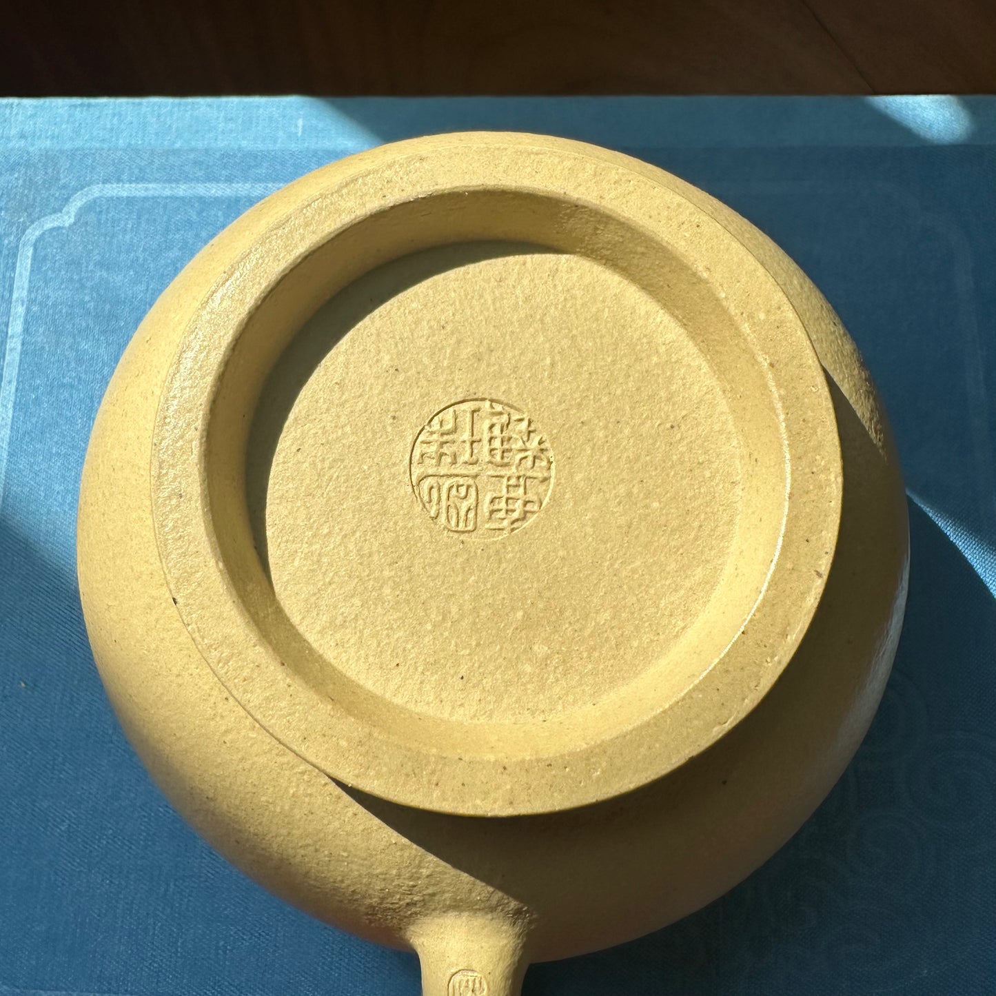 Fully Handcrafted-Dragon-head Flat Belly Teapot (龙首扁腹壶)