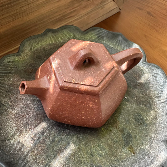 Fully Handcrafted-Hexagonal Teapot (六方壶)