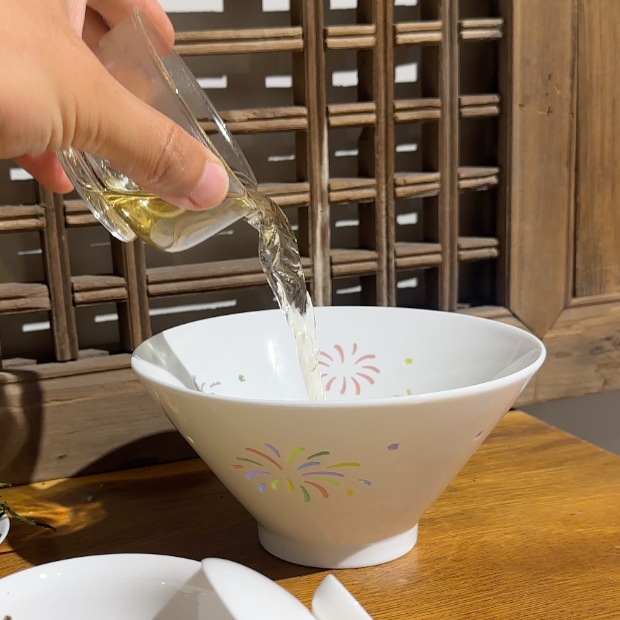 Five-Color Linglong Porcelain 五彩玲珑建水